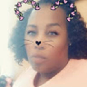 Meet your Posher, Yolanda